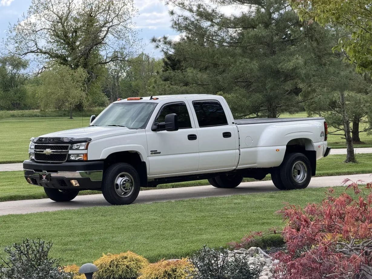 2007 Chevrolet Silverado 3500 Classic LT, view