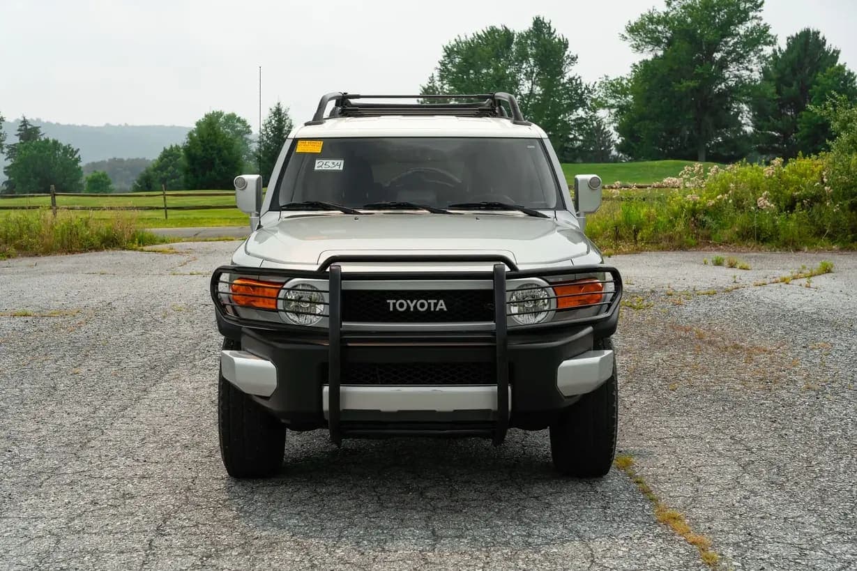 2010 Toyota FJ Cruiser, view