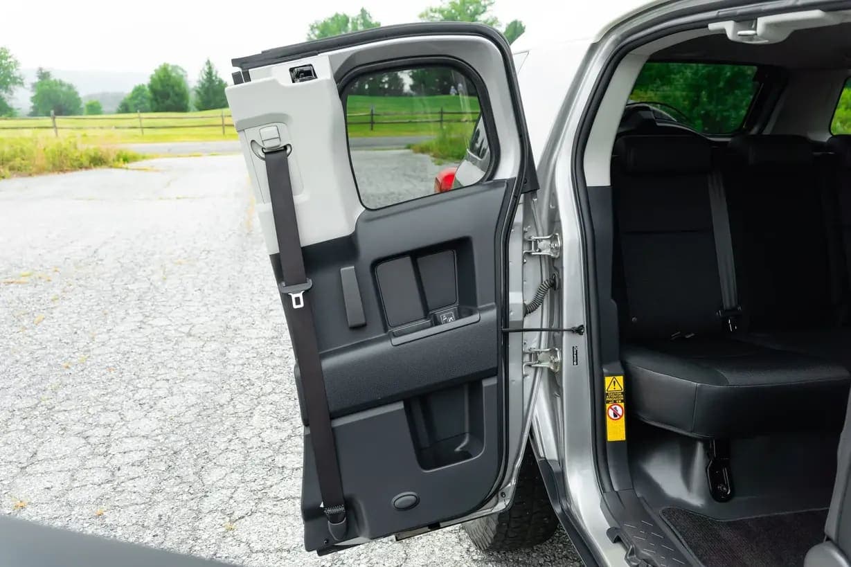 2010 Toyota FJ Cruiser, view