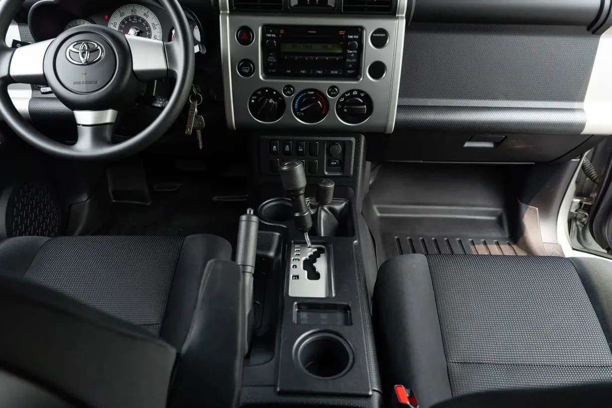 2010 Toyota FJ Cruiser, view