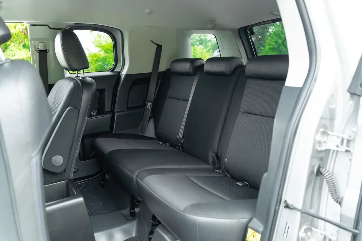 2010 Toyota FJ Cruiser, view