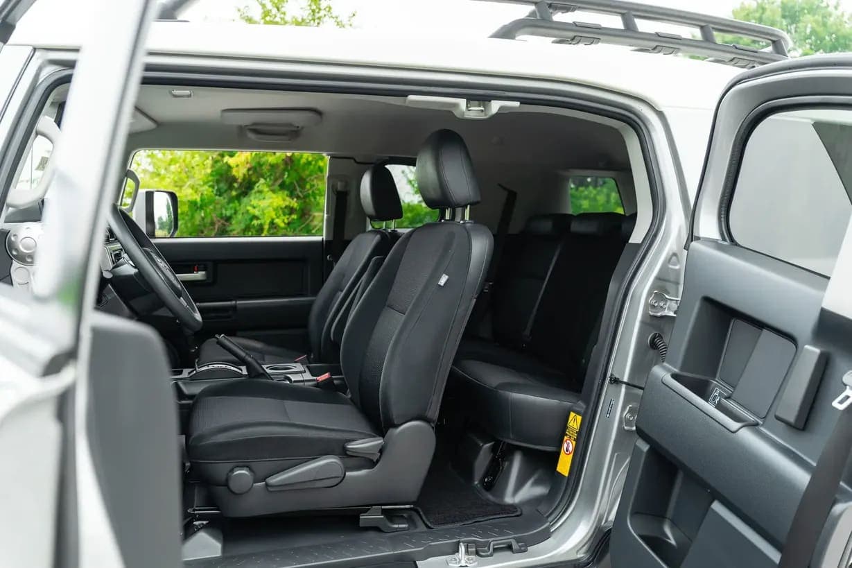 2010 Toyota FJ Cruiser, view