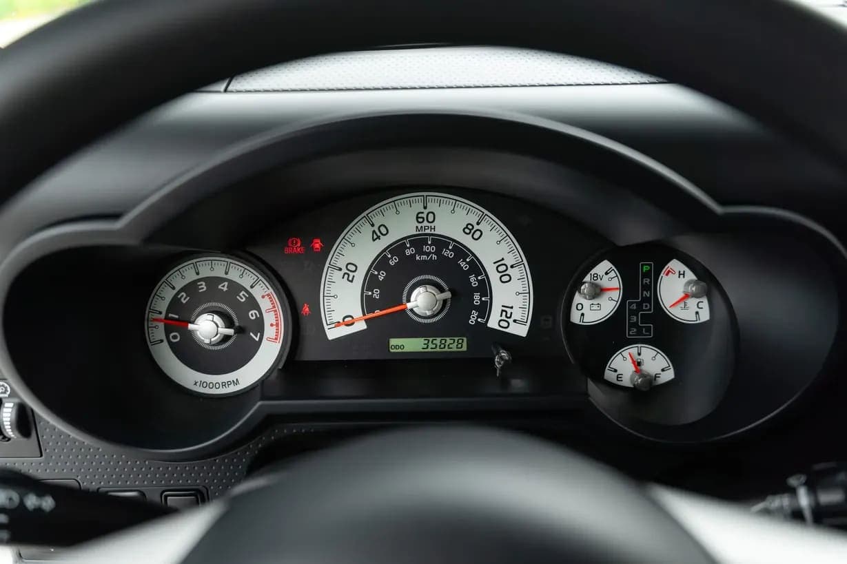 2010 Toyota FJ Cruiser, view