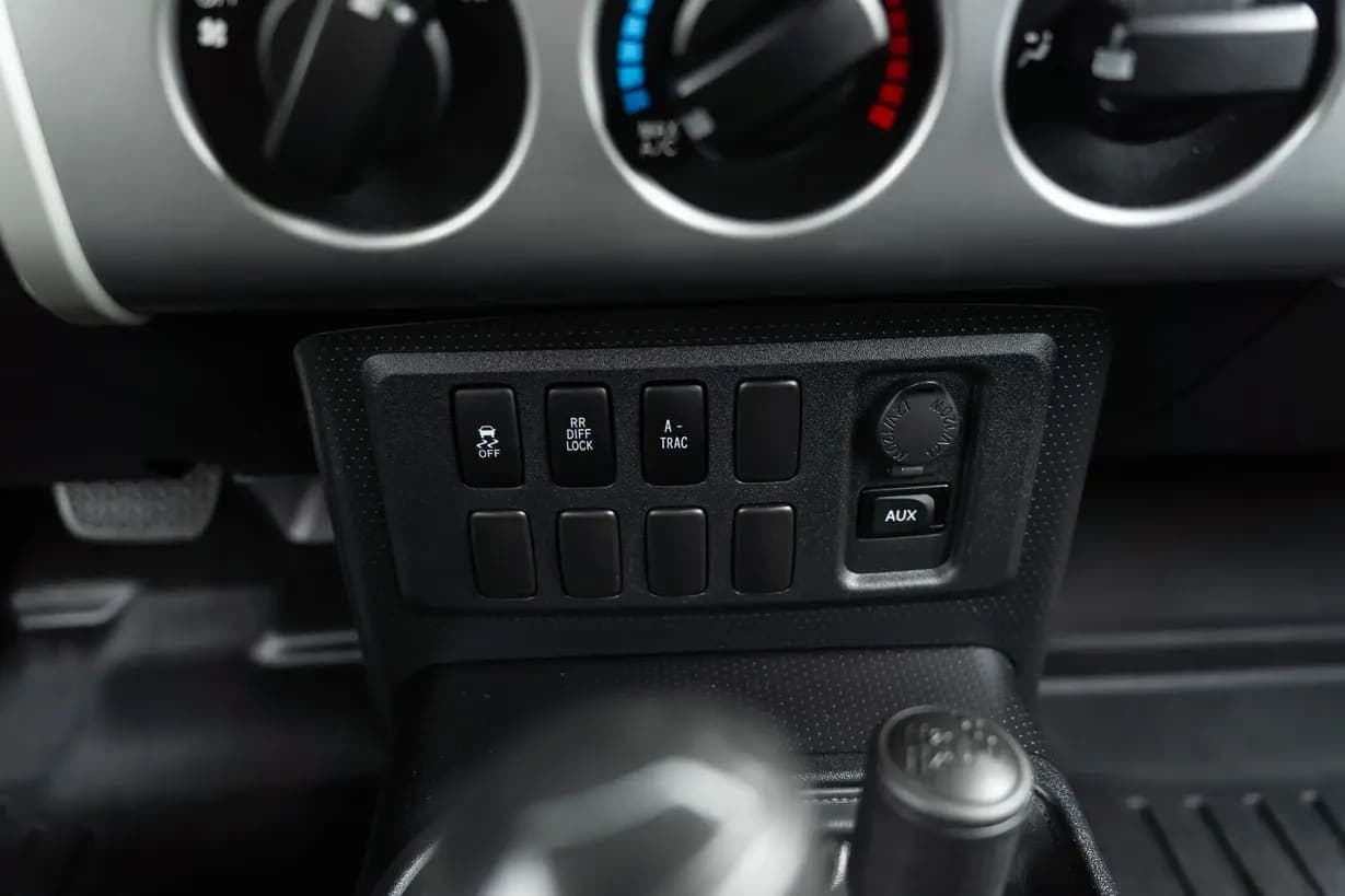 2010 Toyota FJ Cruiser, view