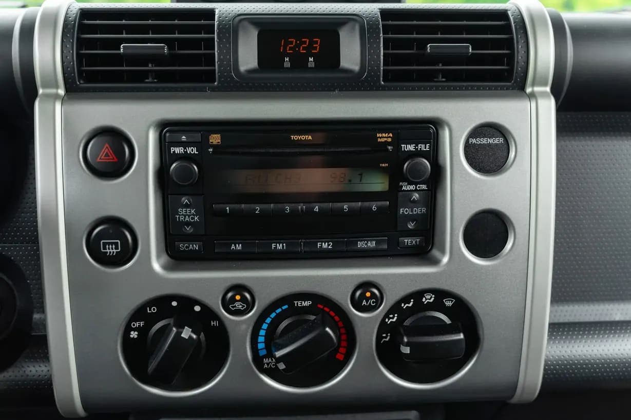 2010 Toyota FJ Cruiser, view