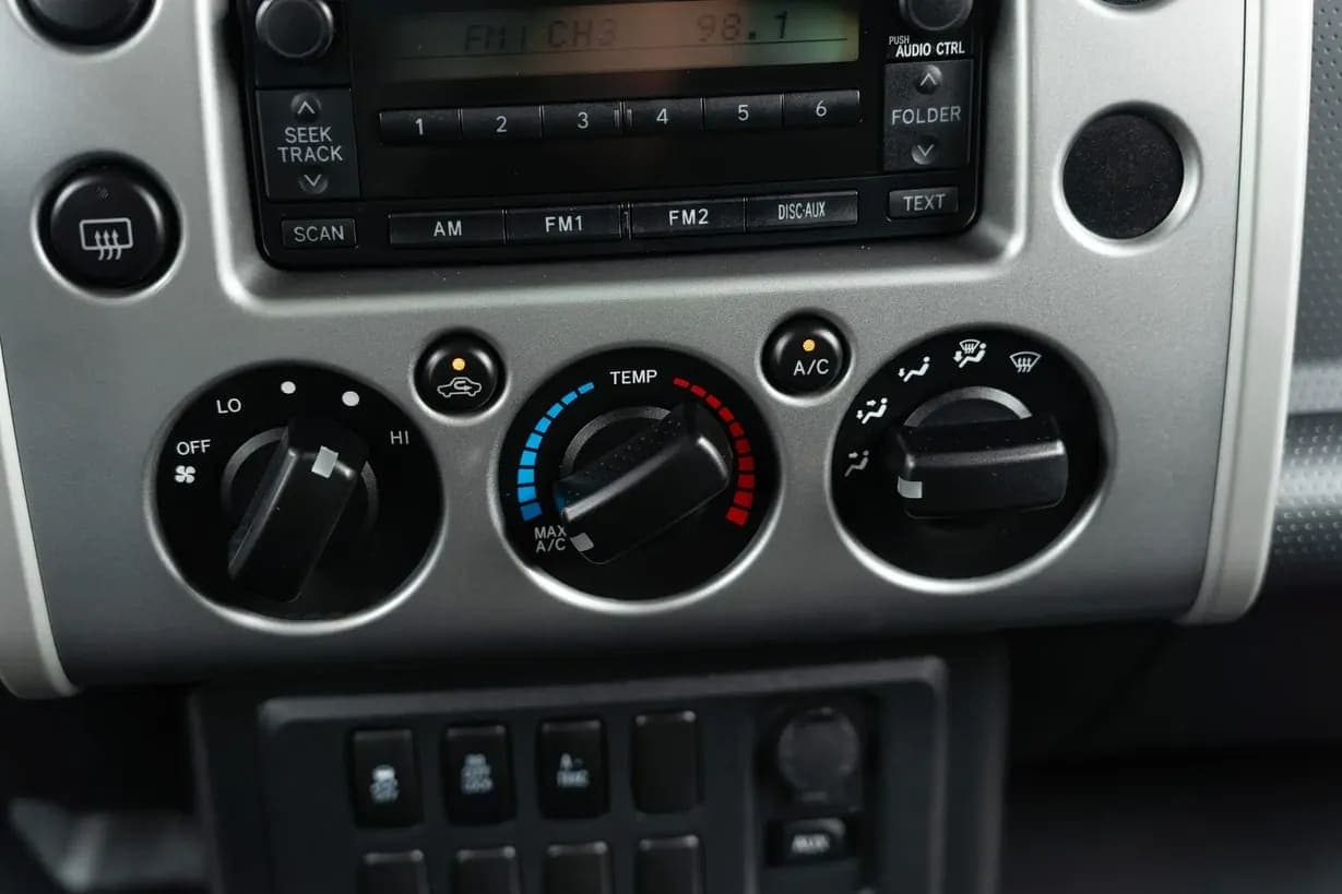 2010 Toyota FJ Cruiser, view