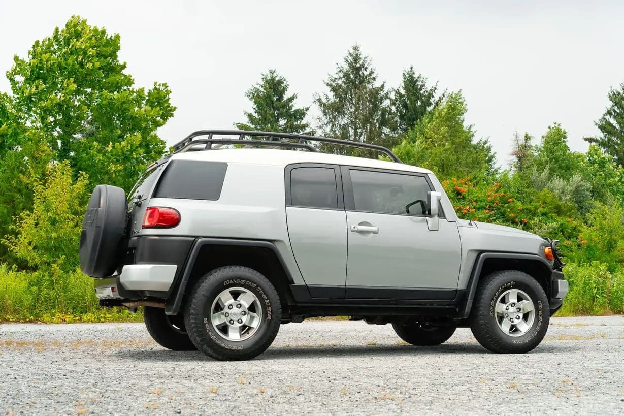 2010 Toyota FJ Cruiser, view