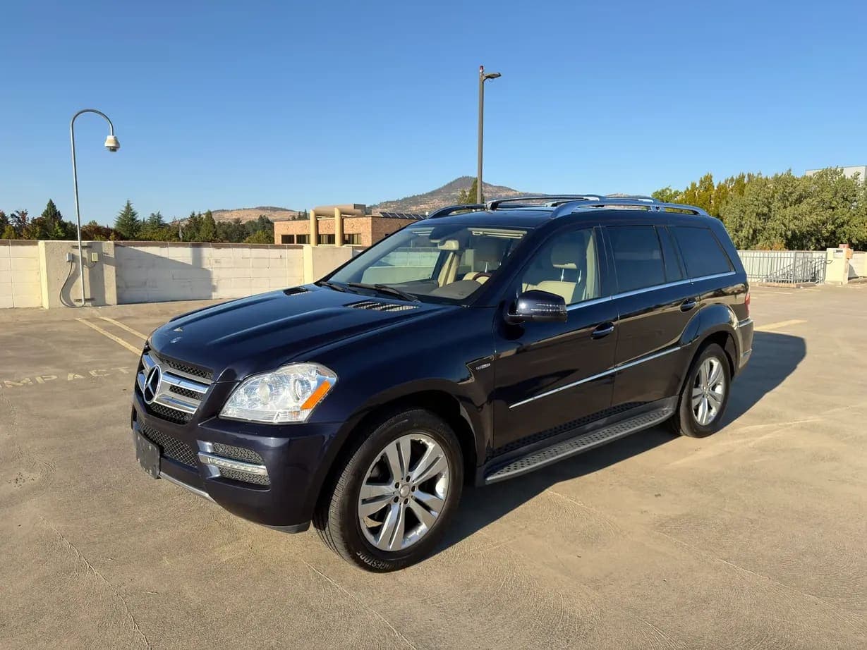 2012 Mercedes-Benz GL350 BlueTEC 4MATIC exterior