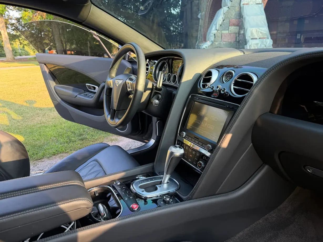 2014 Bentley Continental GT V8 S Mulliner, view