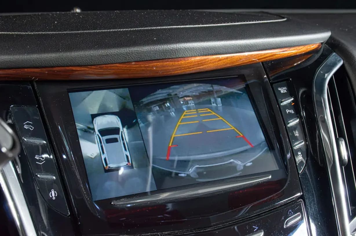 2015 Cadillac Escalade Luxury, view