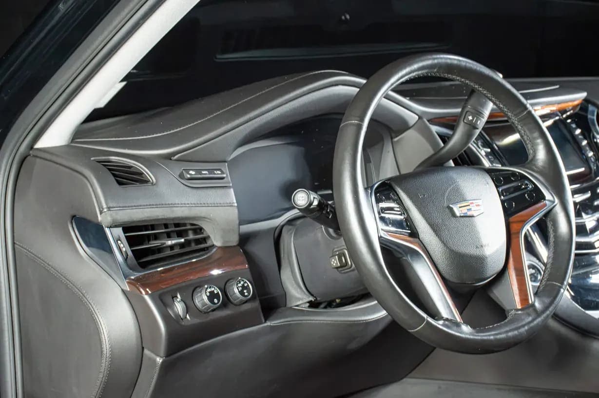 2015 Cadillac Escalade Luxury, view