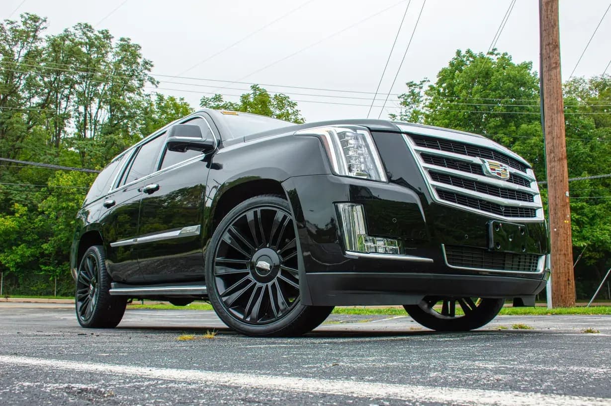 2015 Cadillac Escalade Luxury, view