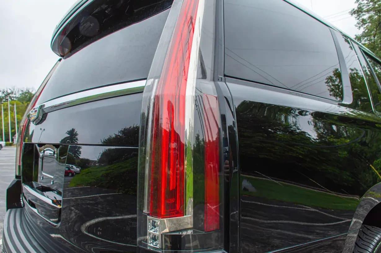 2015 Cadillac Escalade Luxury, view