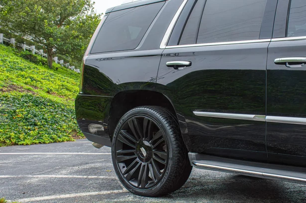 2015 Cadillac Escalade Luxury, view