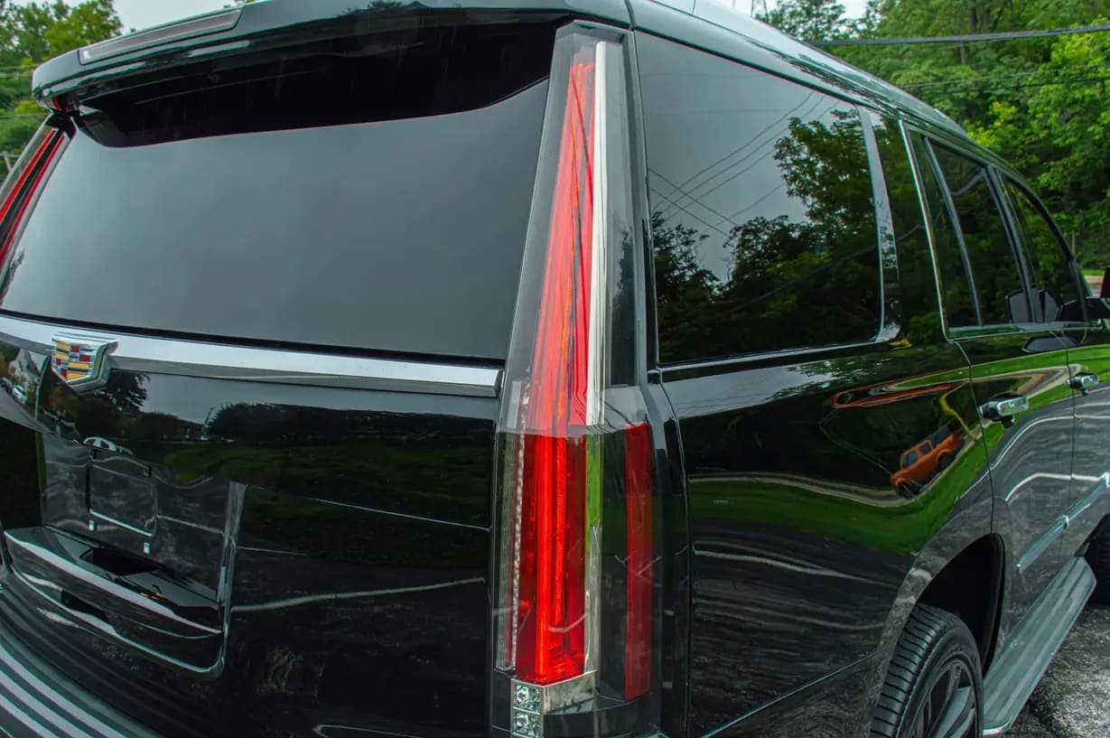 2015 Cadillac Escalade Luxury, view