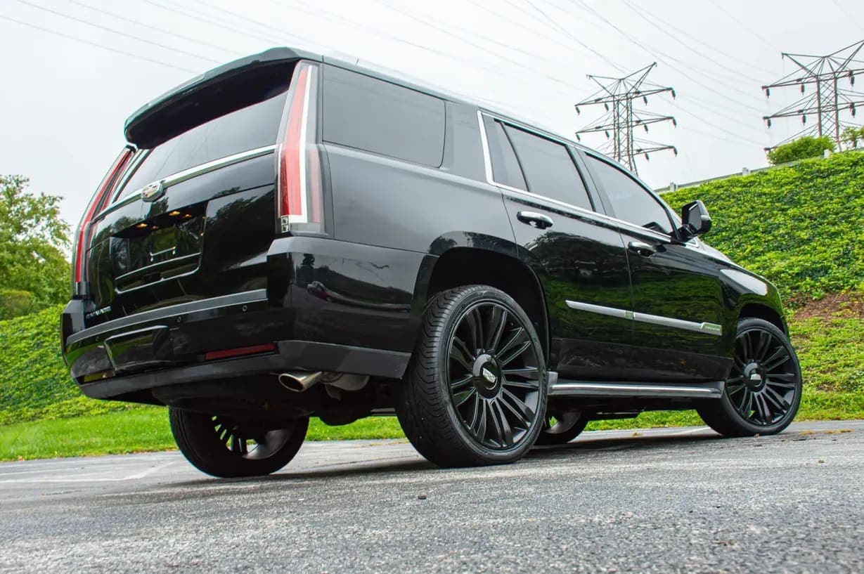 2015 Cadillac Escalade Luxury, view