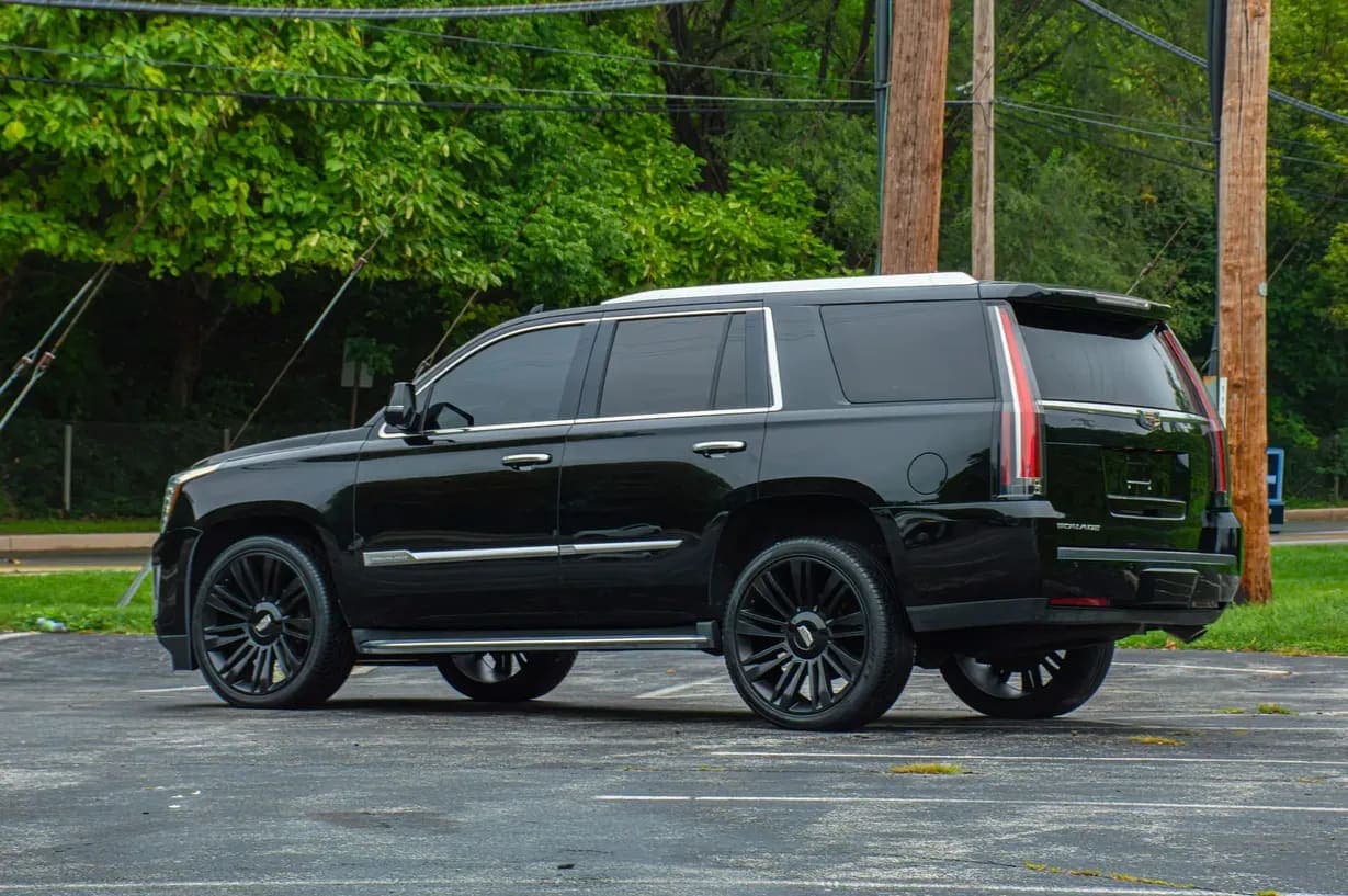 2015 Cadillac Escalade Luxury, view