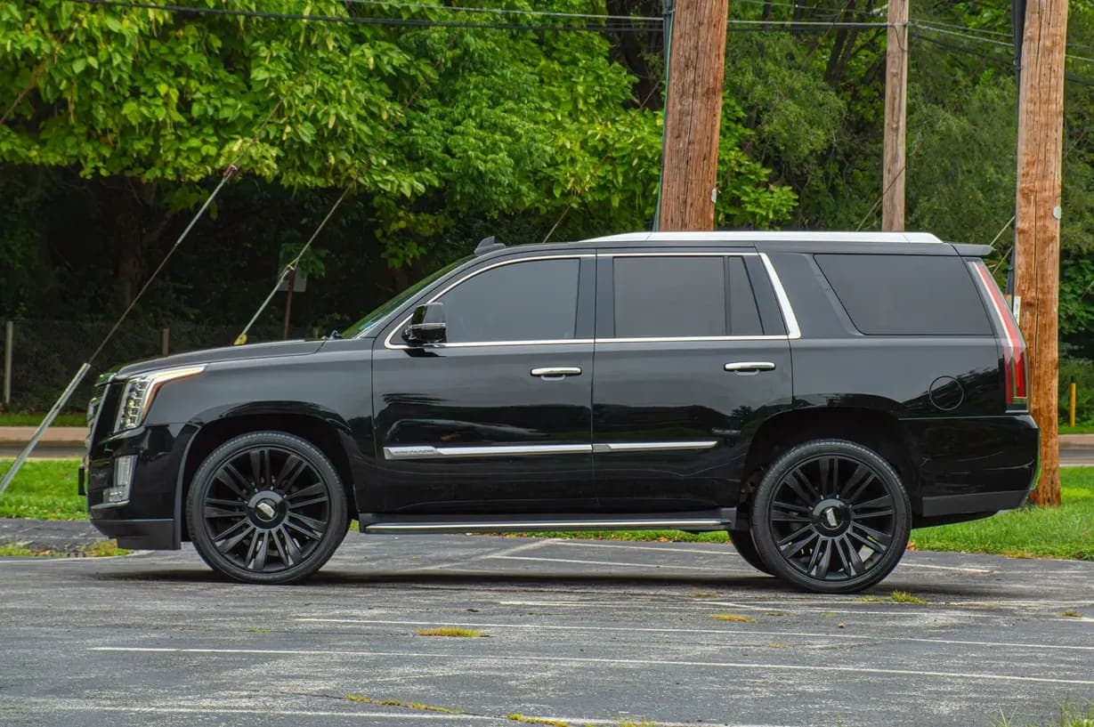 2015 Cadillac Escalade Luxury, view