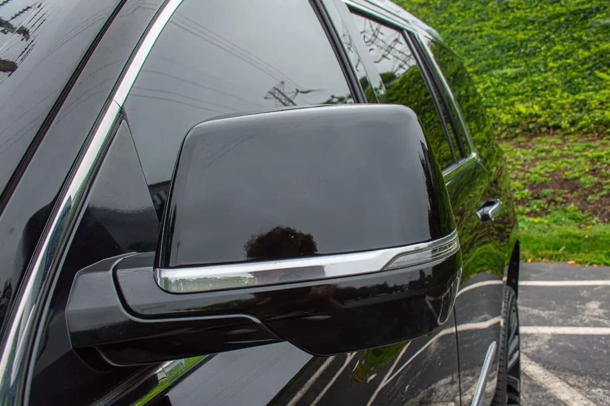 2015 Cadillac Escalade Luxury, view