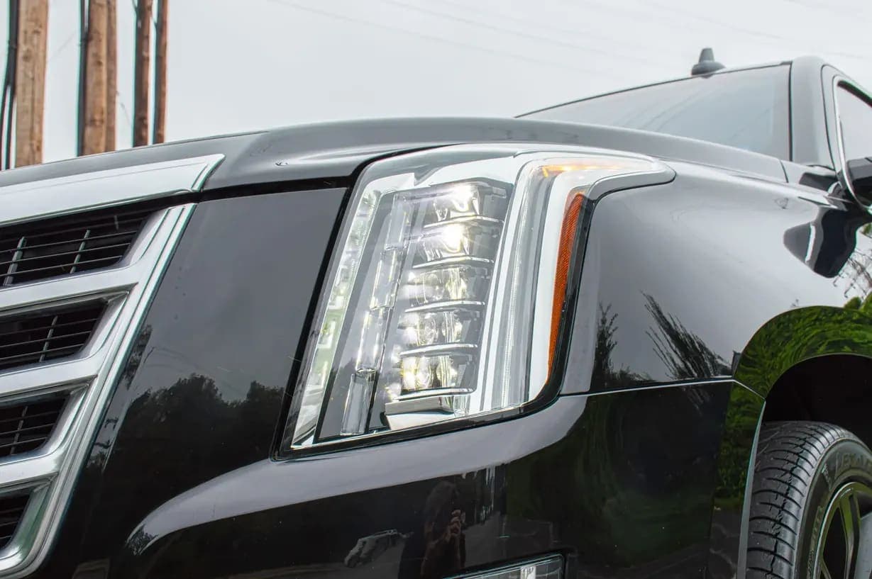 2015 Cadillac Escalade Luxury, view
