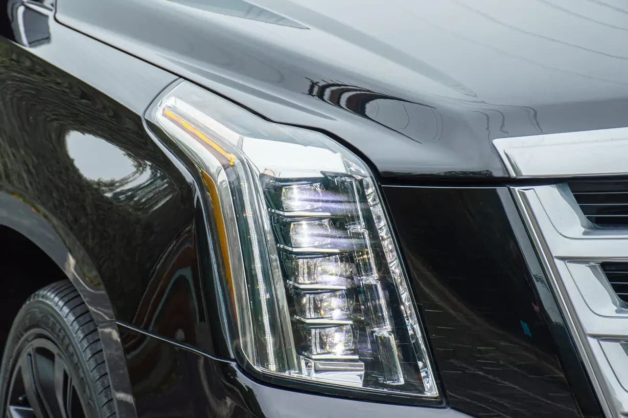 2015 Cadillac Escalade Luxury, view