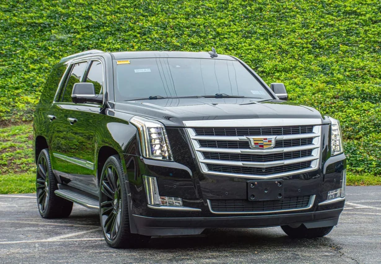 2015 Cadillac Escalade Luxury, view