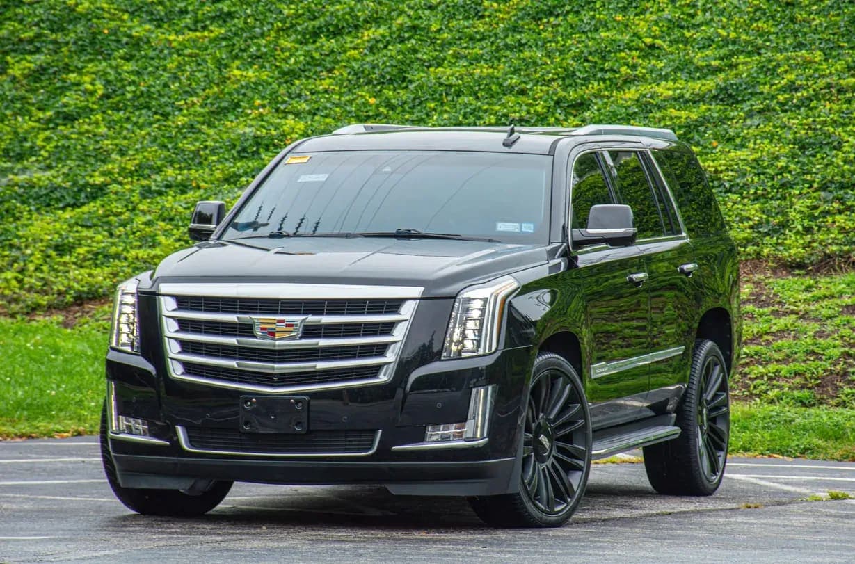 2015 Cadillac Escalade Luxury, view
