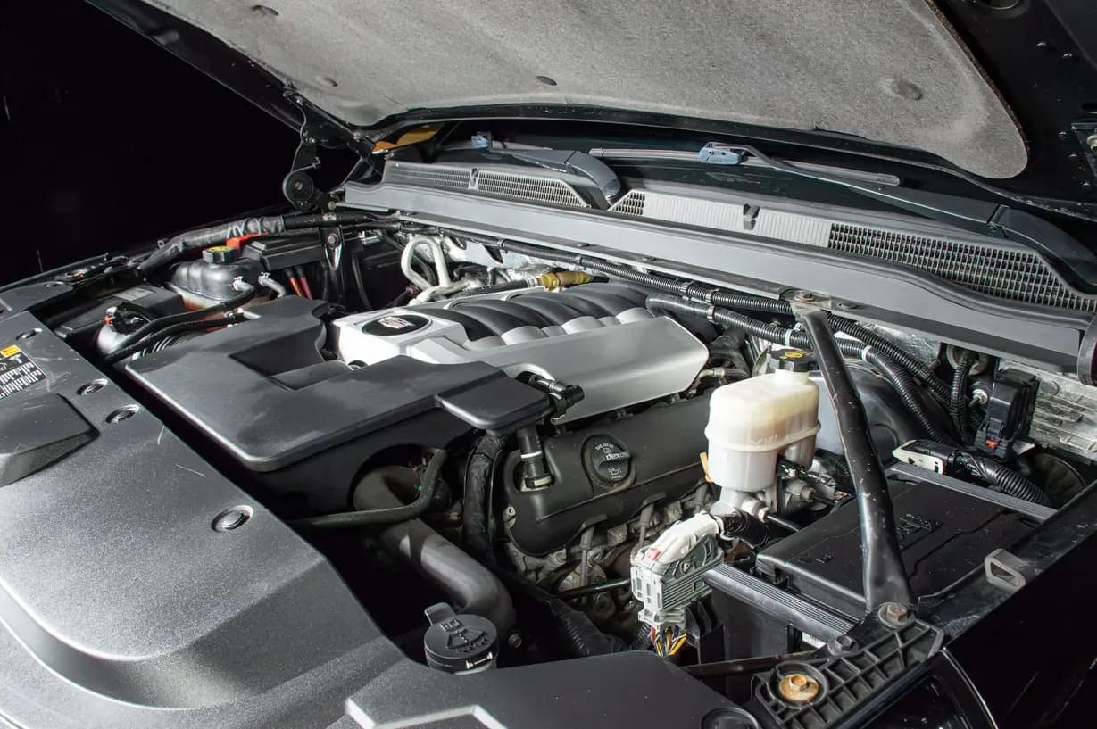 2015 Cadillac Escalade Luxury, view