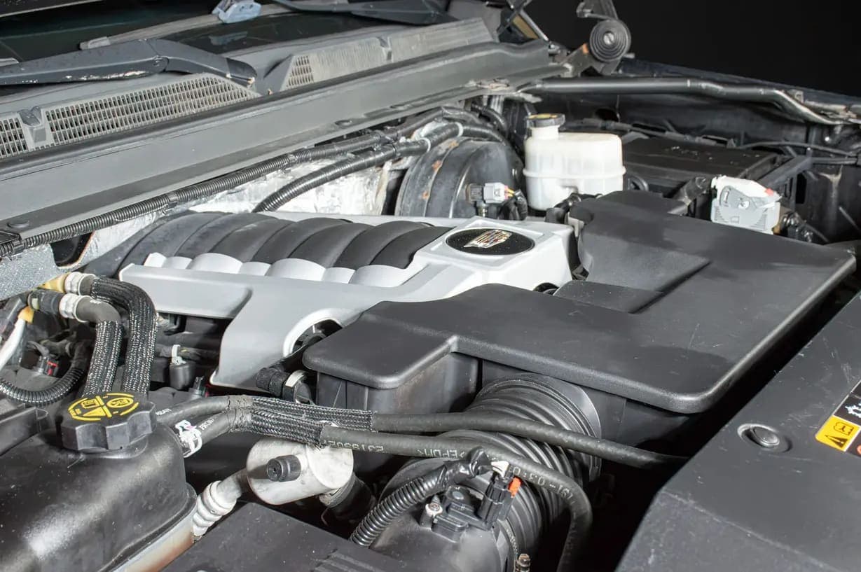 2015 Cadillac Escalade Luxury, view