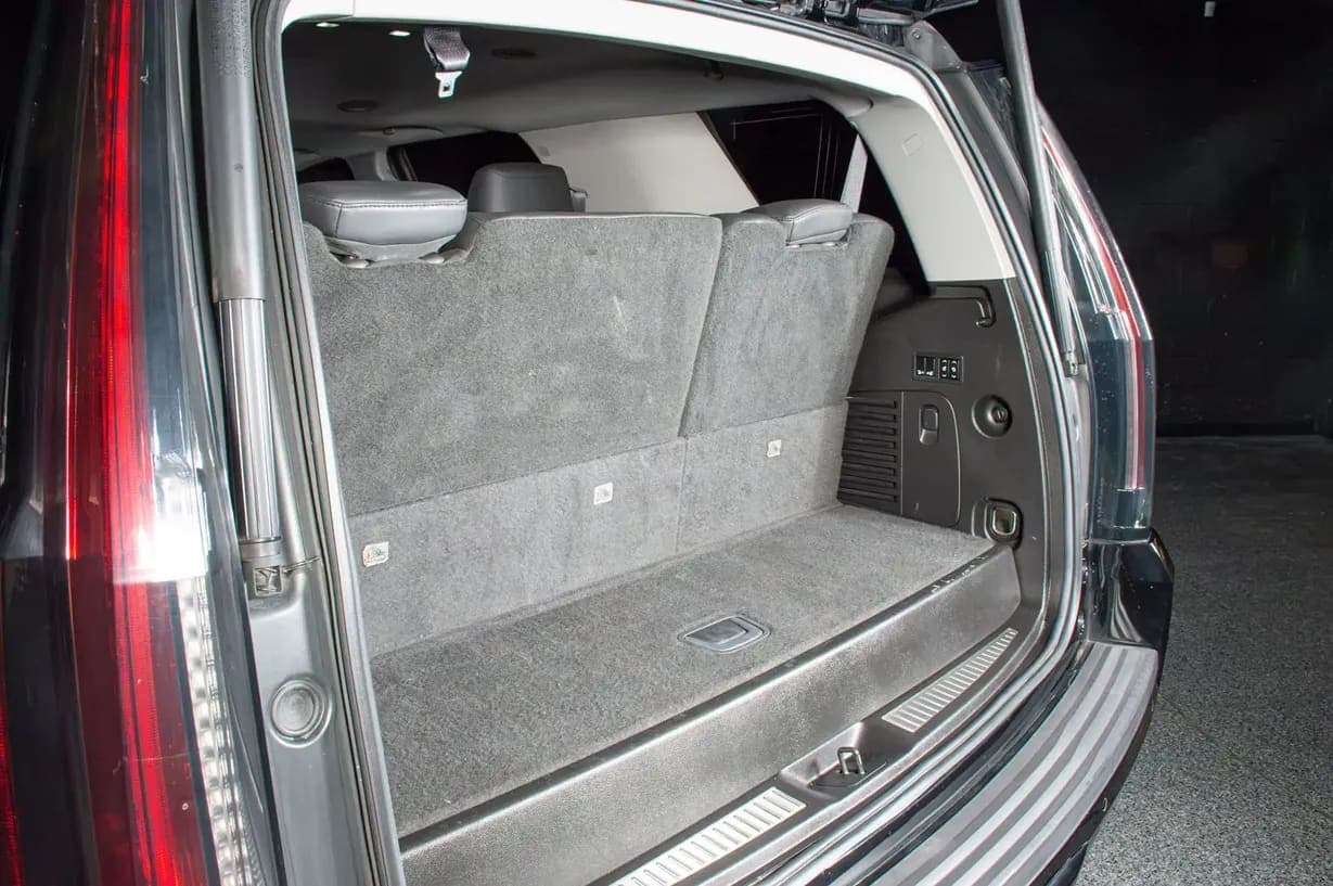 2015 Cadillac Escalade Luxury, view