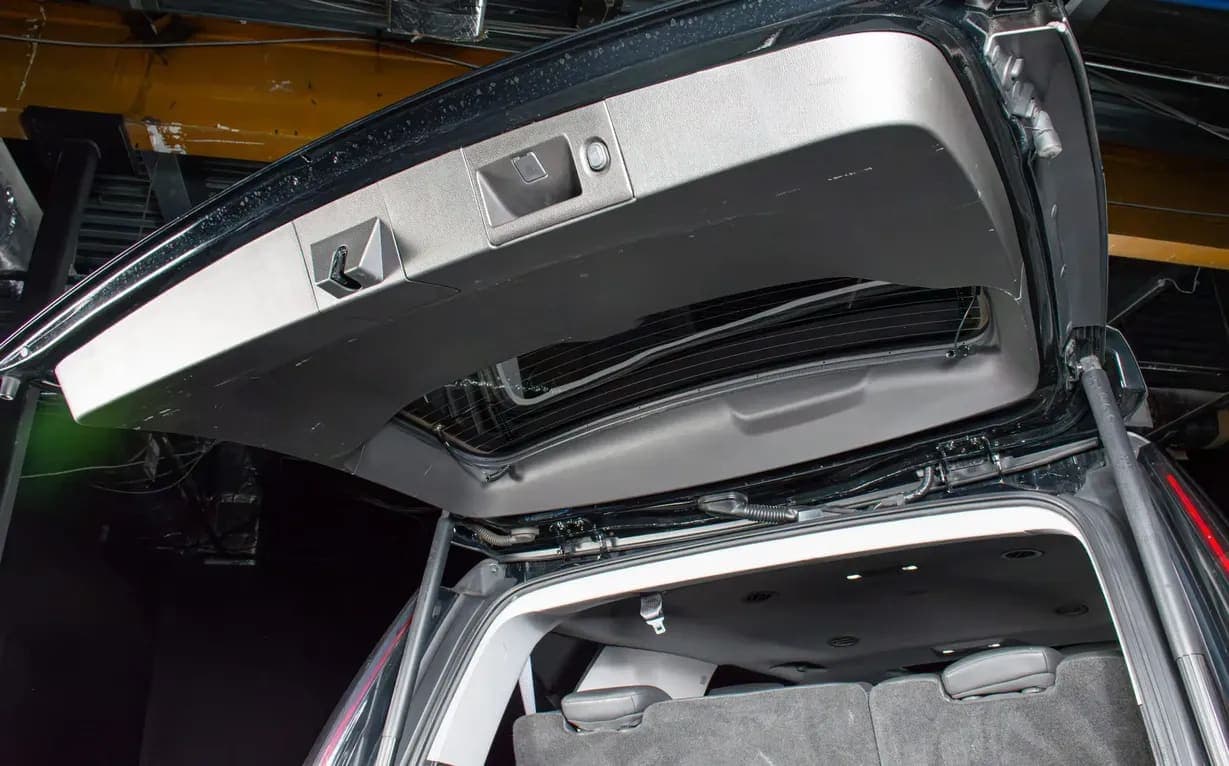 2015 Cadillac Escalade Luxury, view