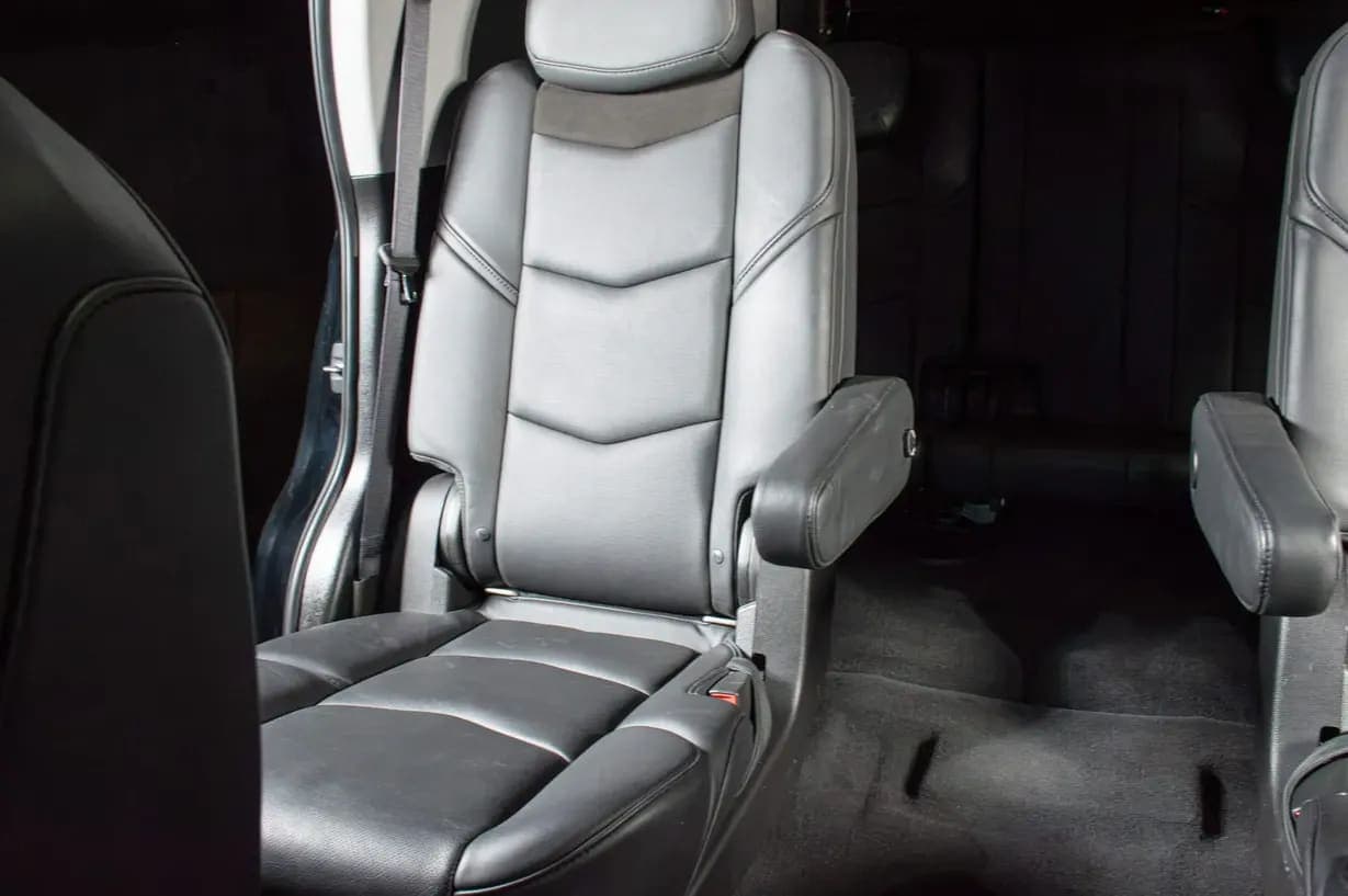 2015 Cadillac Escalade Luxury, view