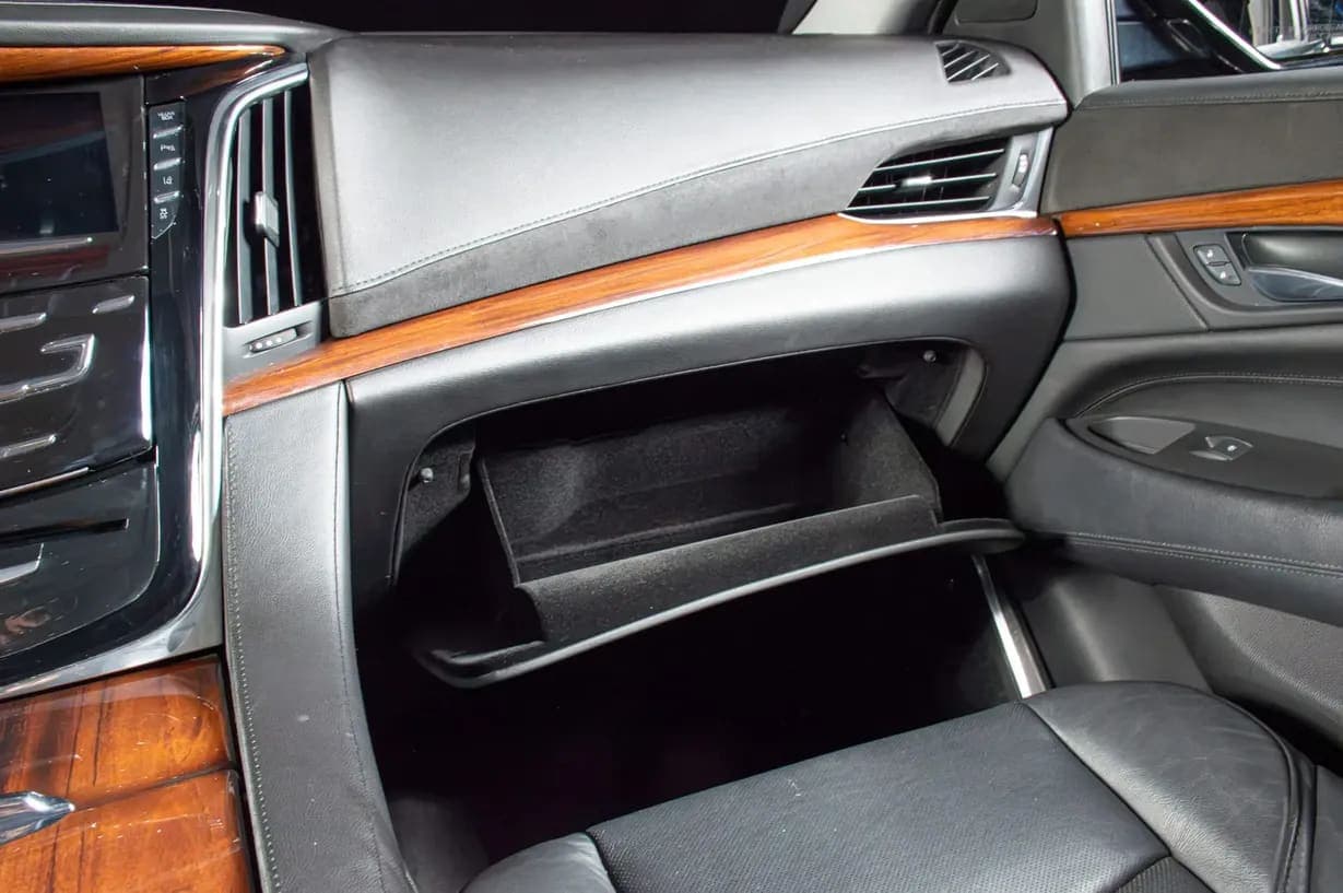 2015 Cadillac Escalade Luxury, view