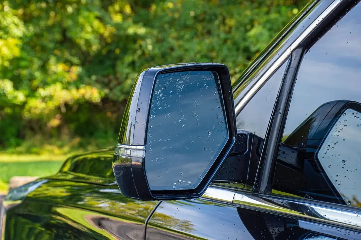 2015 Cadillac Escalade Luxury, view