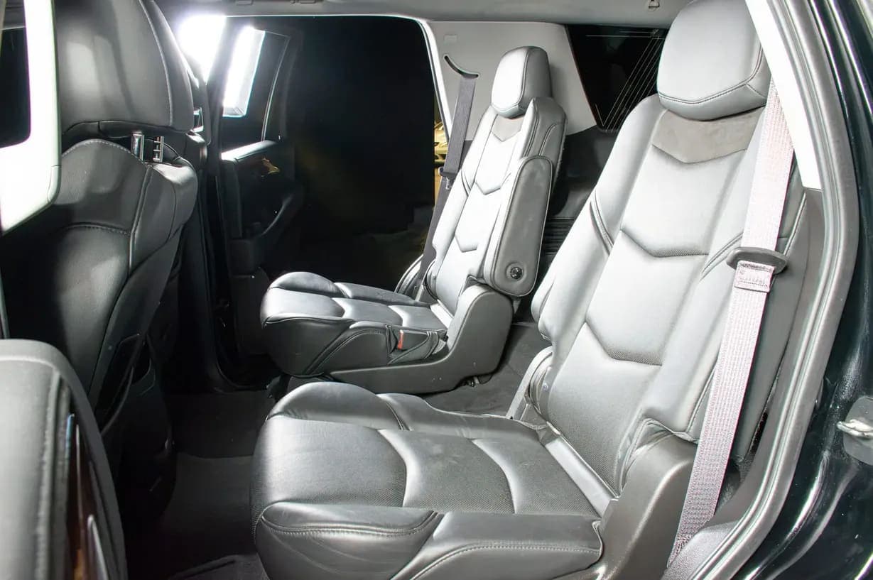 2015 Cadillac Escalade Luxury, view