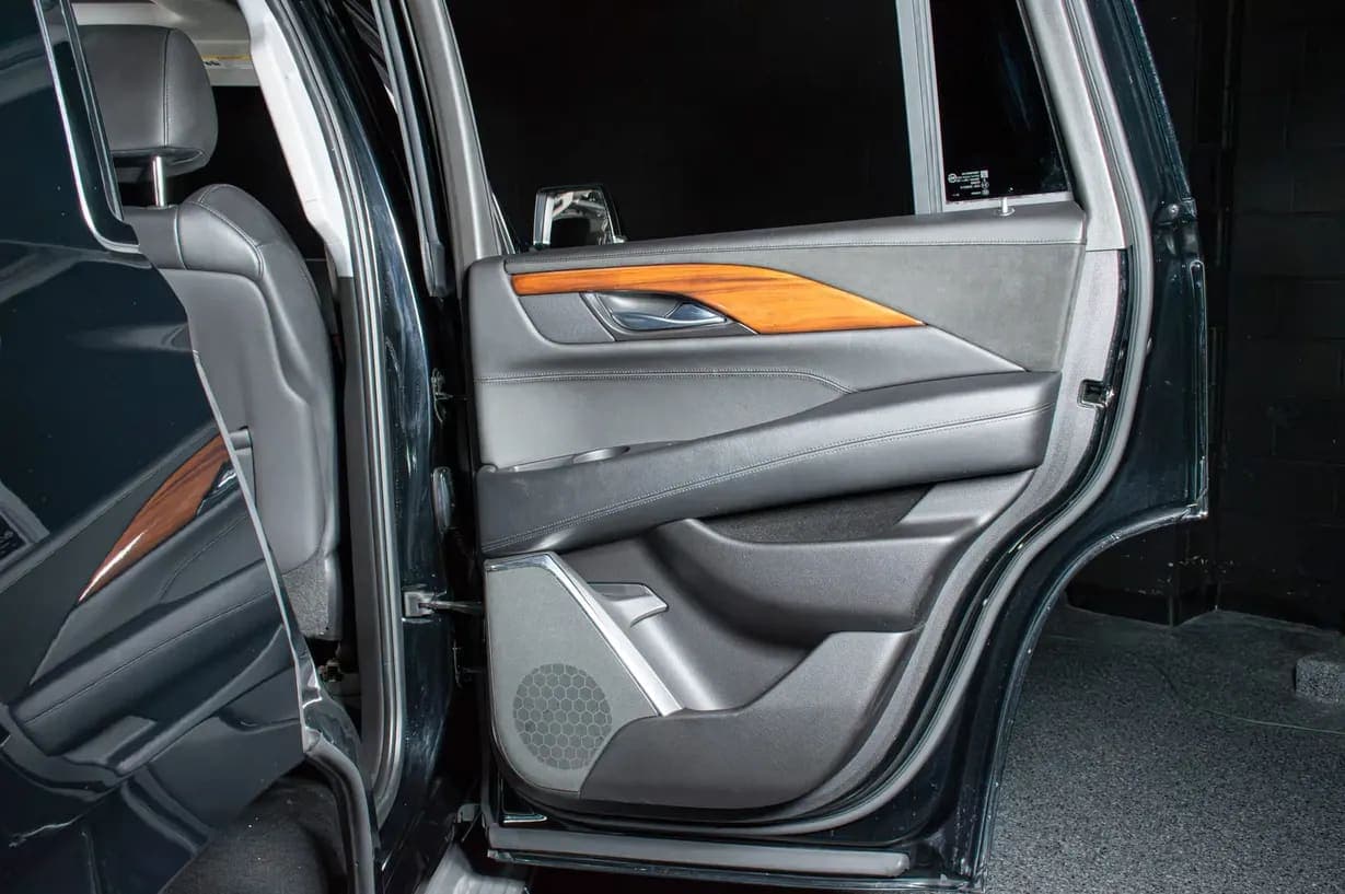 2015 Cadillac Escalade Luxury, view