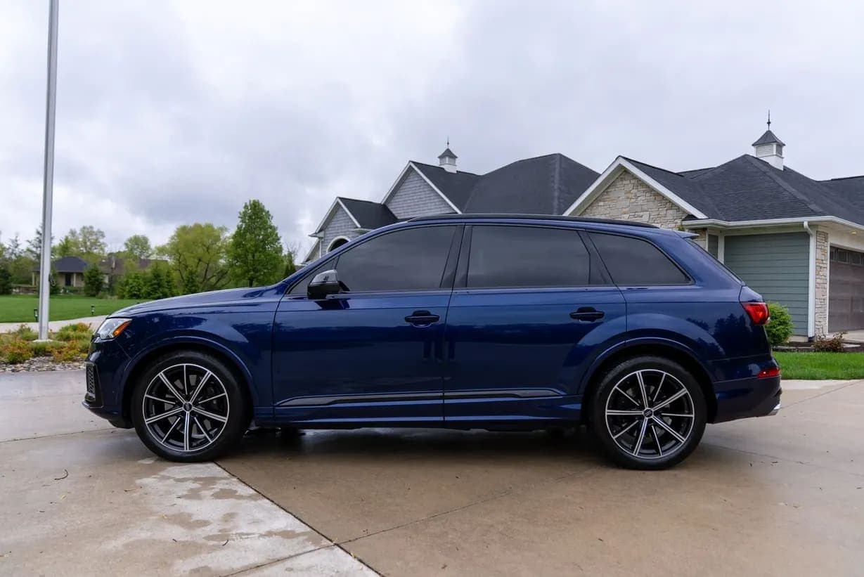 2020 Audi SQ7, view