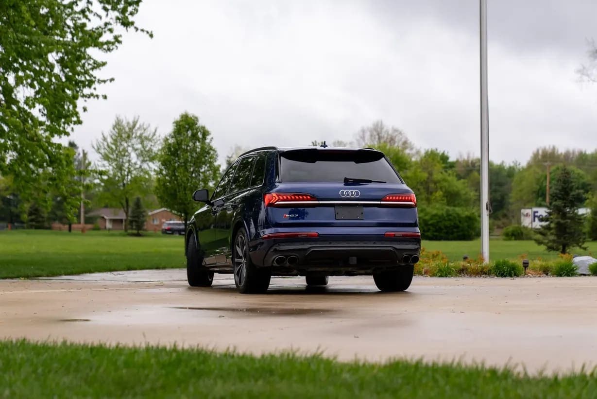2020 Audi SQ7, view