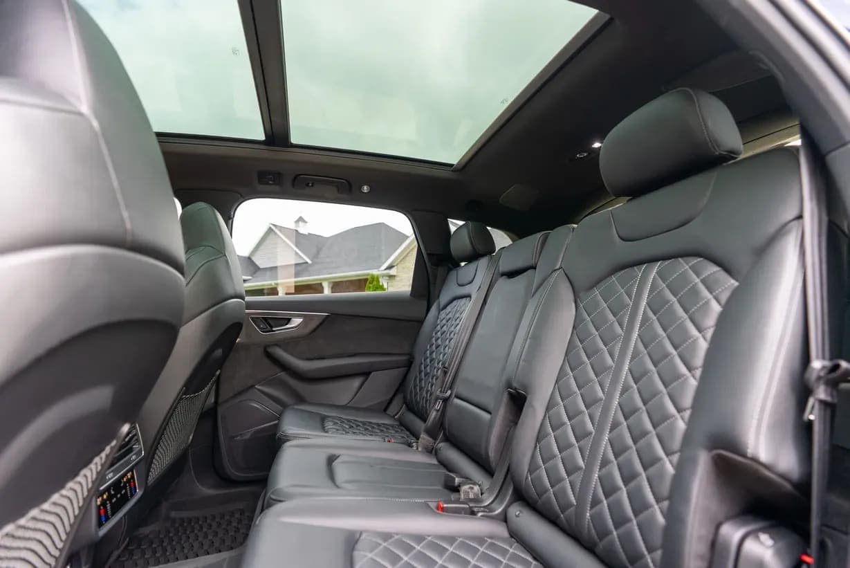 2020 Audi SQ7, view