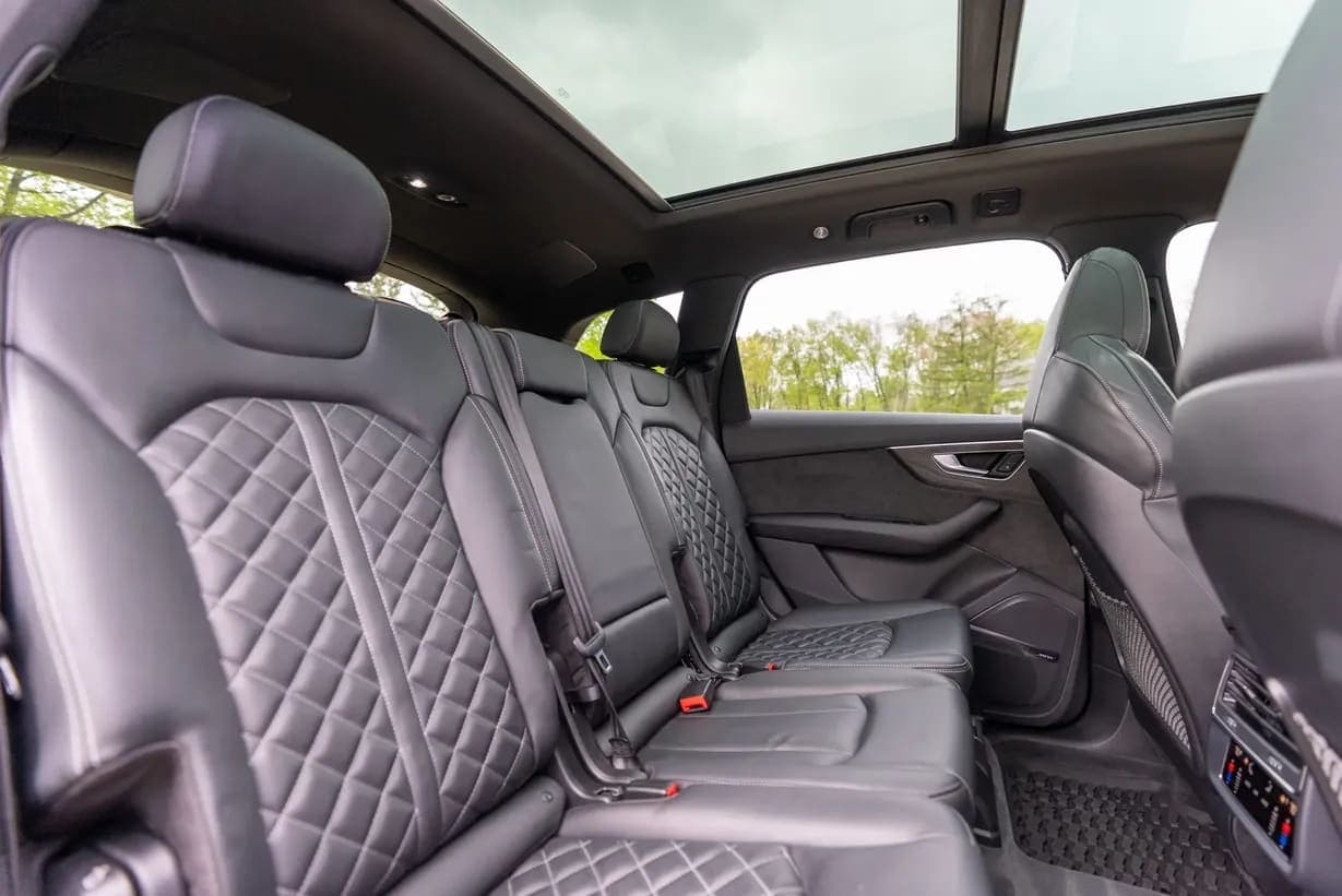 2020 Audi SQ7, view