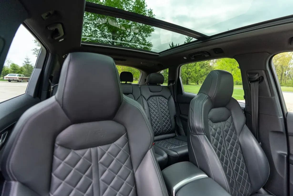2020 Audi SQ7, view