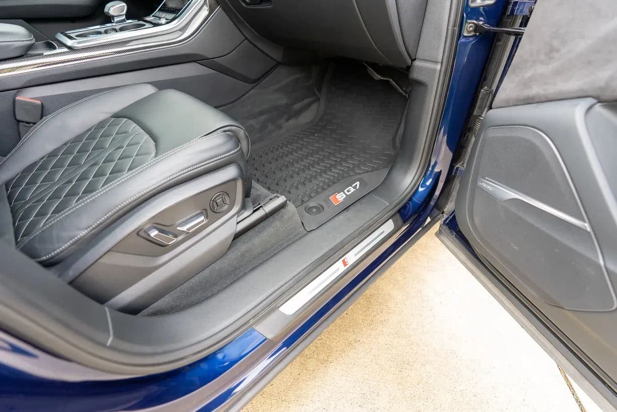 2020 Audi SQ7, view