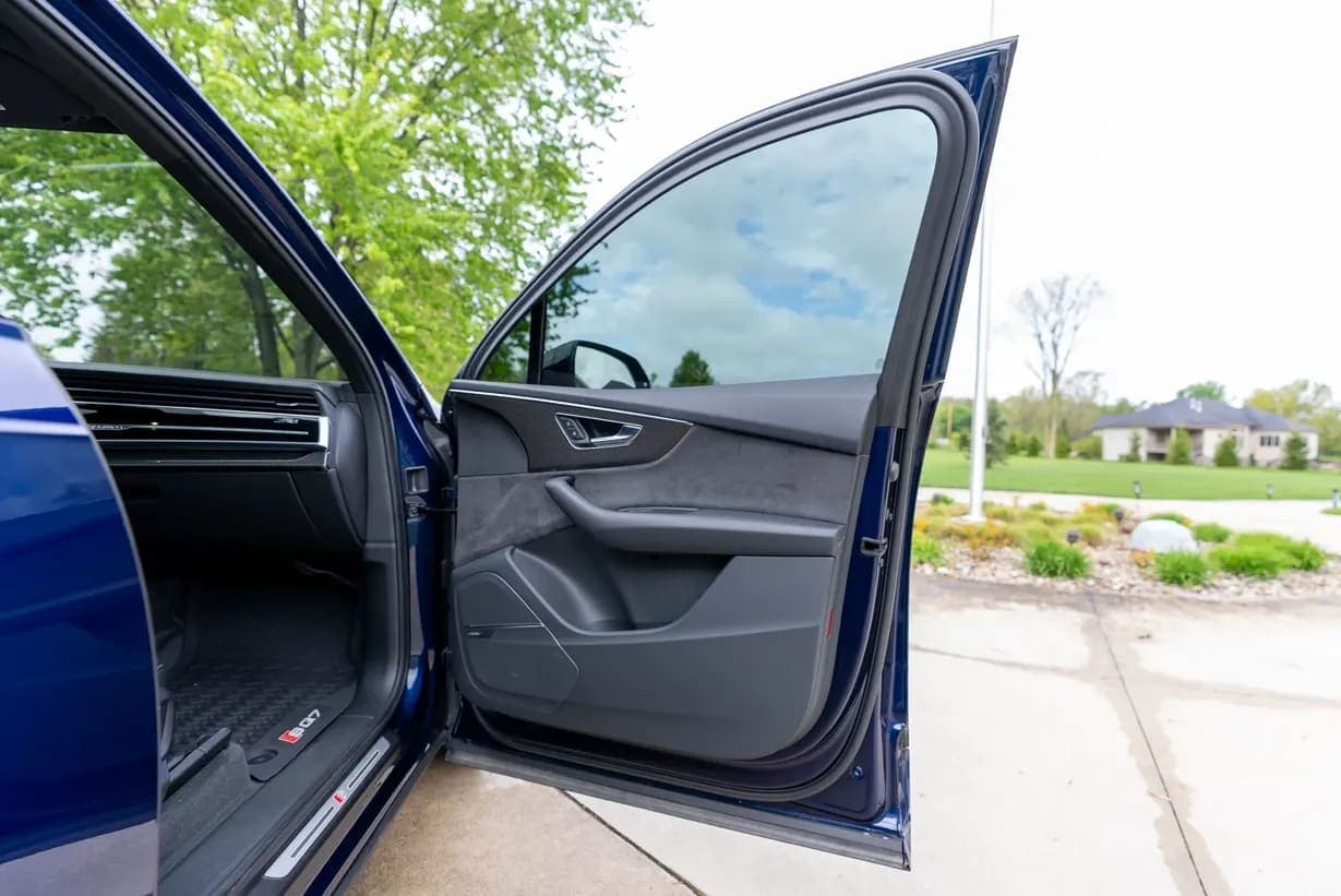 2020 Audi SQ7, view