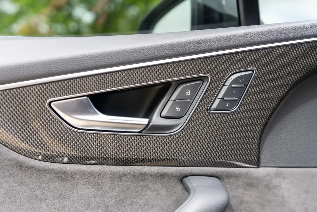 2020 Audi SQ7, view