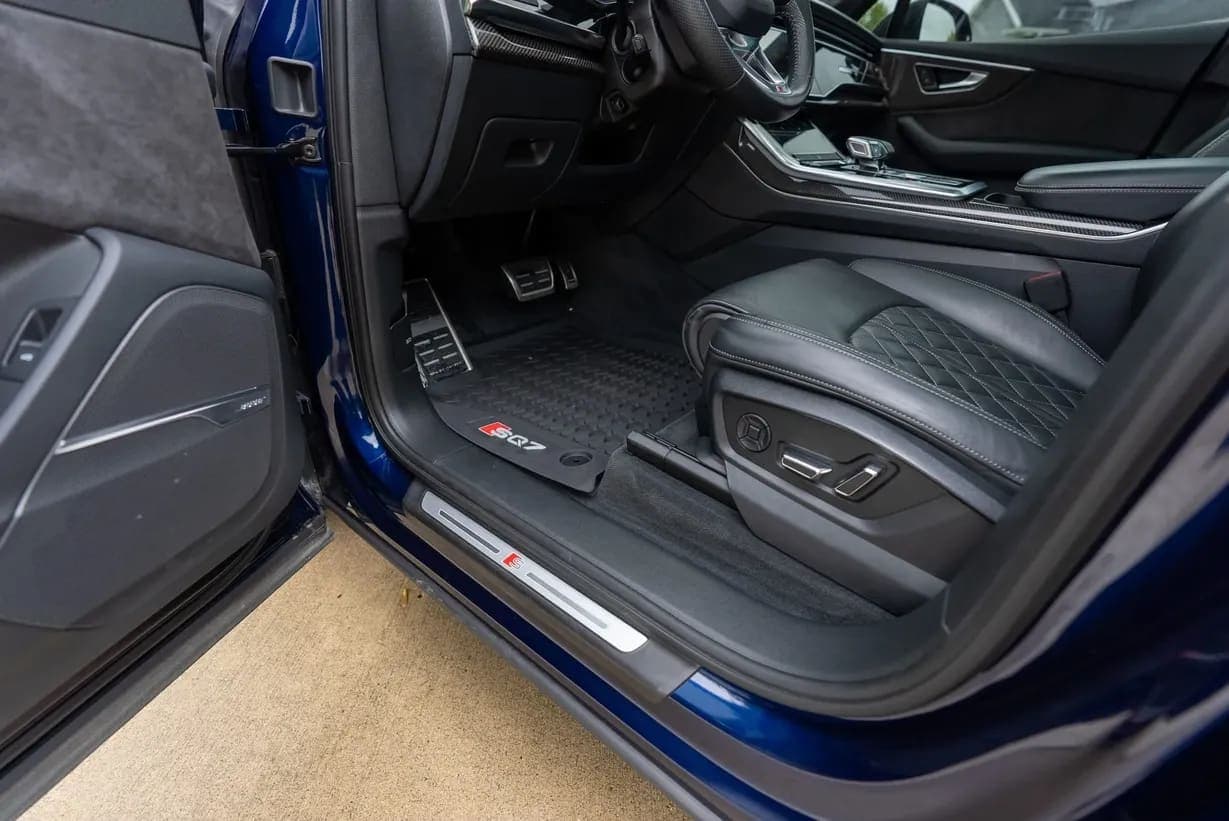 2020 Audi SQ7, view