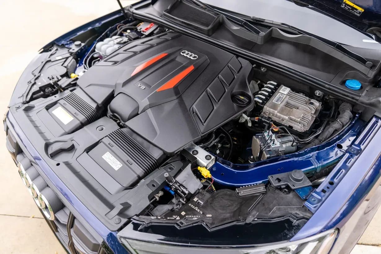 2020 Audi SQ7, view