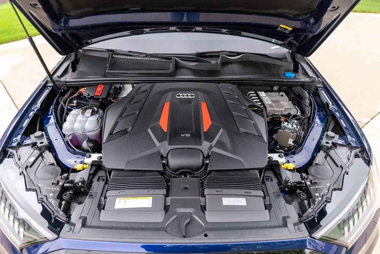 2020 Audi SQ7, view