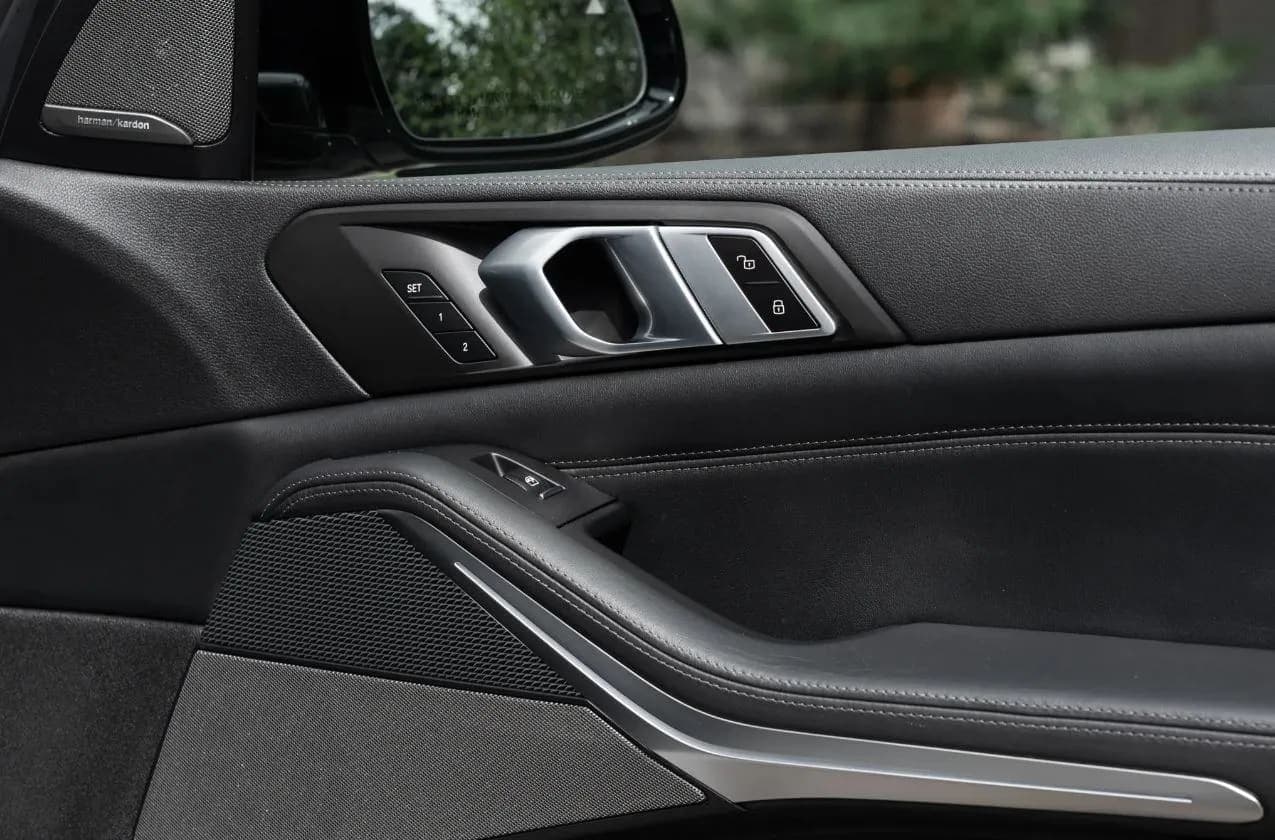 2020 BMW X5 xDrive40i M Sport, view
