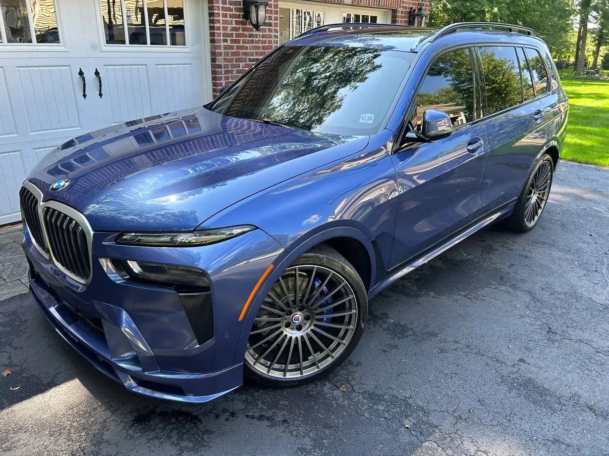 2024 BMW Alpina XB7 exterior