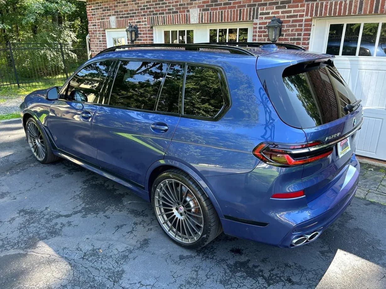 2024 BMW Alpina XB7, view